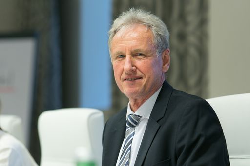  Heinz Behacker, Vorstandsvorsitzender VBV -
Vorsorgekasse