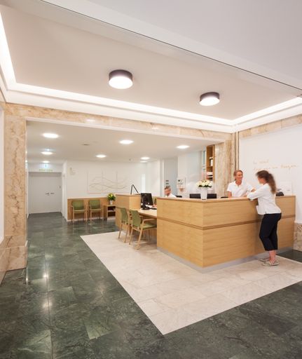 Vorschau Bild von Neues Foyer der Goldenes Kreuz Privatklinik