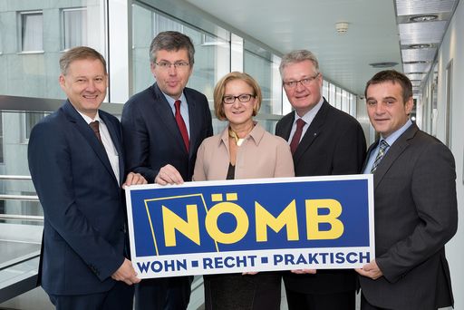  Start der NÖMB-Serviceoffensive „Zu Recht gefragt.
Gerecht gelöst.“ NÖMB-Führungsriege mit Landeshauptfrau Johanna
Mikl-Leitner, Landesgeschäftsführer Hubert Mayerhofer, Obmann Martin
Schuster, Christoph Kainz und Anton Erber (Obmann-Stellvertreter)