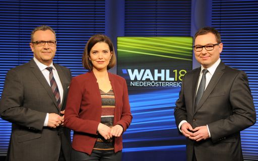 v.l.: ORF NÖ-Moderatorenteam Werner Fetz, Claudia
Schubert, Chefredakteur Robert Ziegler