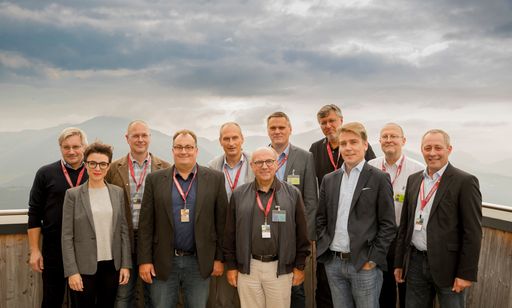 Die Teilnehmer auf der Terasse des Jakobskreuzes
anlässlich des Merck Future Forums