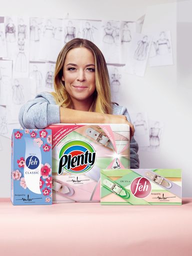  Marina Hoermanseder mit feh Box, Plenty 3x45
Packung und feh 15x9 Packung