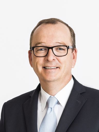 Mit 1. April 2018 zieht Markus Deimel in die
Geschäftsführung der IT-Tochter twinformatics ein und bildet
gemeinsam mit Markus Svanda das neue Führungsduo.