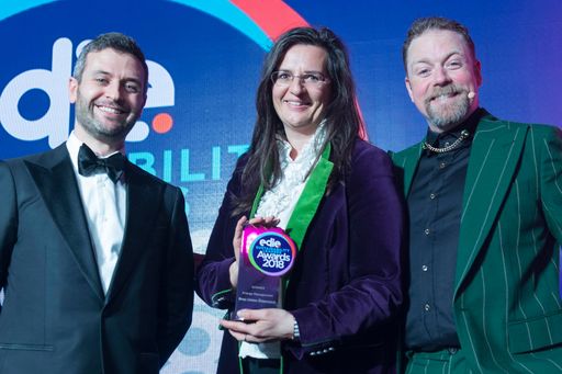 Gabriela Maria Straka, Leitung Kommunikation/PR &
CSR Brau Union Österreich, nahm den Preis für das beste
Energiemanagement in London entgegen.