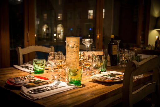 Vorschau Bild von eat & meet: Ein Monat voll von sinnlichen
Erlebnissen, höchstem Genuss und spannenden Gesprächspartnern.