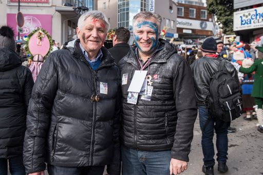 Vorschau Bild von Im Bild v.l.n.r.: Ulrich Gstrein (Obmann Imster
Fasnacht) und Stefan Weirather, Imster Bürgermeister.