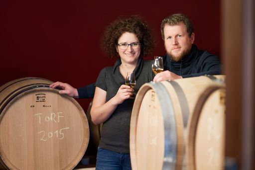 Vorschau Bild von Carmen und Werner Krauss, die Köpfe hinter der
Distillery Krauss.