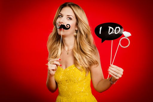 Susan Sideropoulos, "Traut euch! In 12 Stunden zum
Altar", vier Episoden, ab 27. Februar 2018, dienstags um 20:15 Uhr
bei RTL II; © RTL II/Magdalena Possert - Recht zum
Abdruck/Darstellung zeitlich/sachlich beschränkt auf die Bewerbung
der Sendung