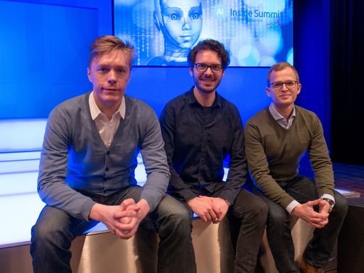 Vorschau Bild von Foto (v.l.n.r.): Klaus Furtmüller (Gründer), Matthias Hutterer
(Head of Innovation) & Martin Lenz (GF), beim „A.I. Inside Summit“
am 22. Februar 2018 in Wien. (Credit: JOBIQO)