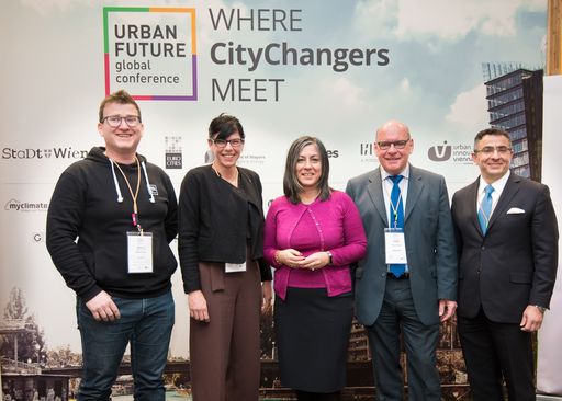  http://www.apa-fotoservice.at/galerie/12379
Bedeutende CityChanger bei der Eröffnungspressekonferenz der URBAN
FUTURE Global Conference (UFGC)