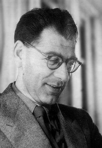  Zu Ehren von Alfred Geiringer (1911-1996) schreibt
die APA jährlich ein Stipendium aus. Geiringer führte die
österreichische Nachrichtenagentur nach dem Ende des zweiten
Weltkrieges in die Unabhängigkeit.