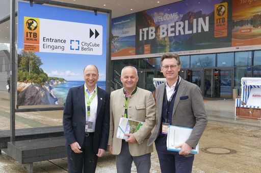 Vorschau Bild von Ferienregion Nationalpark Hohe Tauern auf der ITB Berlin mit
gemeinsamen Leitthemen: Verantwortung und Nachhaltigkeit im
Tourismus
