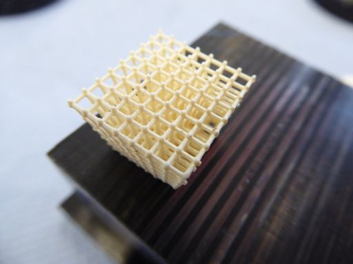 Vorschau Bild von 3 Millimeter oder 3 Meter - berührungslose
Reinigung von Keramik-Waben bis Industrie-Großanlagen mit kalter
Trocken-Druck-Luft