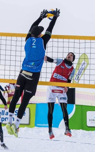  Alexander Huber (rotes Shirt) & Mathias Seiser
(blaues Shirt)