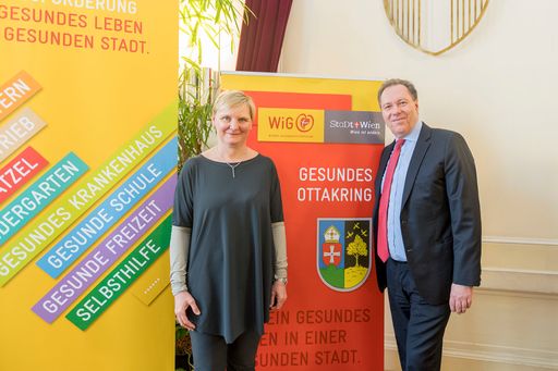 Gesundheitsstadträtin Sandra Frauenberger und
Bezirksvorsteher Franz Prokop gaben den Startschuss für die Woche
der Seelischen Gesundheit in Ottakring