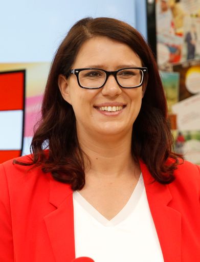Vorschau Bild von Kärnten-Koalition: Landeshauptmann Kaiser
präsentiert ersten Teil des SPÖ-Power-Teams