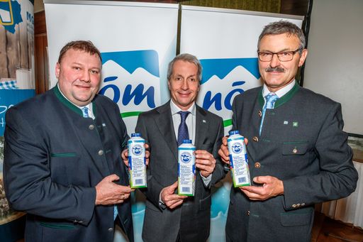 Vorschau Bild von V.li.n.re.: Leopold Gruber-Doberer (MGN), Alfred
Berger (NÖM), Johann Krendl (MGN);