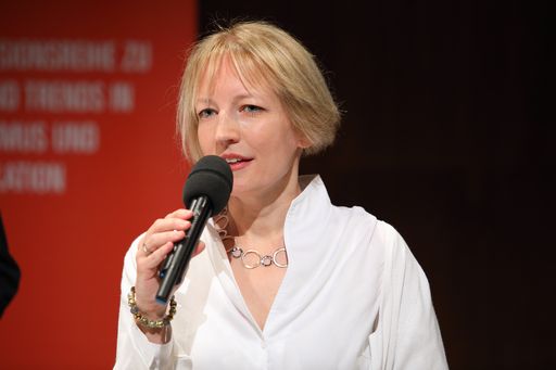 Vorschau Bild von Eröffnung der OTSconnect im Radiokulturhaus zum
Thema „Inhalt sucht Empfänger. Targeting in Kommunikation und
Information“ durch APA-OTS Geschäftsführerin Martina
Wiesenbauer-Vrublovsky