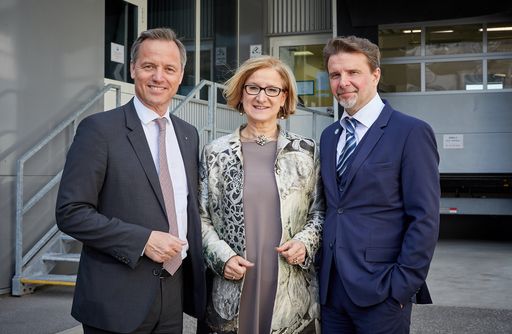  Rot-weiß-rote Erfolgsgeschichte der
Impfstoffproduktion und gemeinsame Stärkung des Standorts
Niederösterreich im Fokus der Gespräche