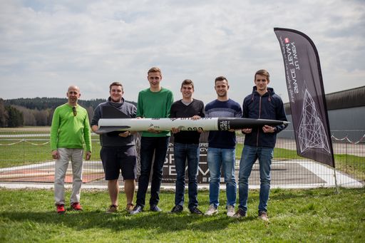 Sieger beim ersten österreichischen CanSat Wettbewerb