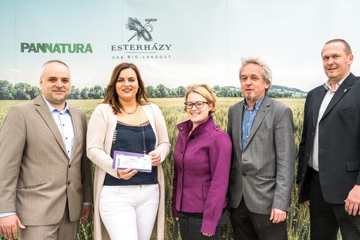 Gruppenfoto bei der Programmpräsentation am
Bio-Landgut Esterhazy in Donnerskirchen