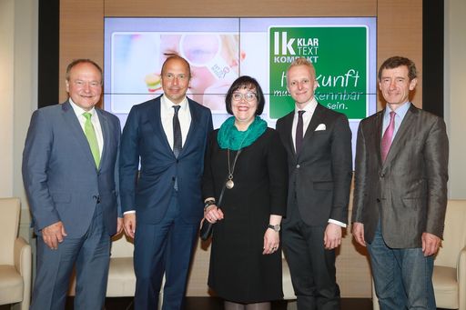  https://www.apa-fotoservice.at/galerie/13202
Hermann Schultes (Präsident LK-Österreich), Josef Dornhauser (CEO
Donhauser GmbH), Anni-Mari Syväniemi ( Ombutdsman for Foodculture
MTK), Paul Unterhuber (GFK Austria) und Christian Jochum
(LK-Österreich)