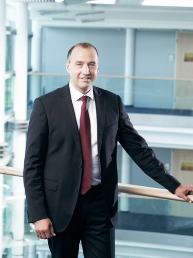  Norbert Haslacher Vorstandsvorsitzender FREQUENTIS
AG