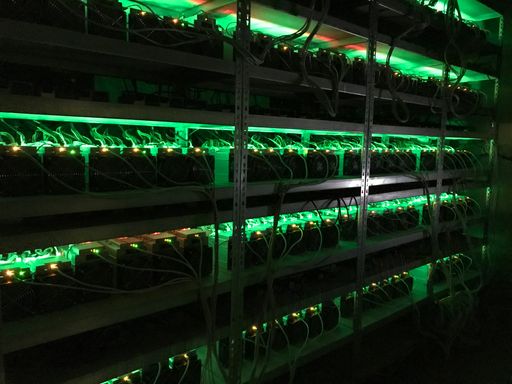  Foto eines Rechenzentrums der Coin Factory