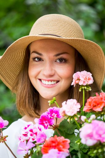 In den Gartenbaubetrieben gibt es passende
Balkonblumen und Pflegetipps für heiße Sommer.