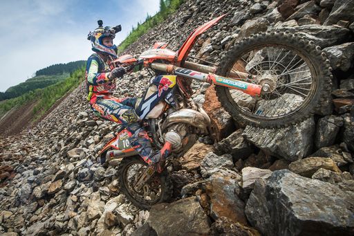 Vorschau Bild von Erzbergrodeo Red Bull Hare Scramble // Philip
Platzer/Red Bull Content Pool // P-20160529-01631 // Usage for
editorial use only // Please go to www.redbullcontentpool.com for
further information. //