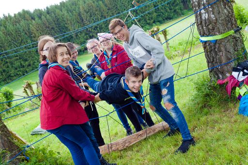 Viele Abenteuer und spannende Workshops erleben die
internationalen Teilnehmer beim Landeslager "HOME2018" der OÖ
Pfadfinderinnen und Pfadfinder.