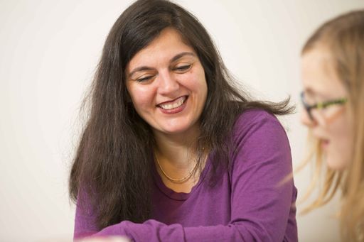 Sepid Sarmad-Tucci, SOS-Kinderdorf-Mutter: "Ich
wusste sofort, SOS-Kinderdorf-Mutter zu werden ist das Richtige für
mich. Den Kindern Halt zu geben gibt unglaublich viel Kraft.“