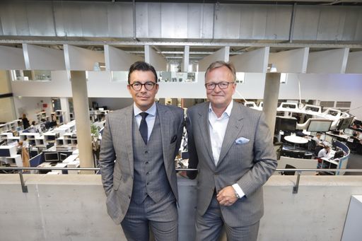  Markus Posset (links im Bild) wird mit Mai neuer
Geschäftsführer für den Magazinbereich der Mediengruppe ÖSTERREICH.