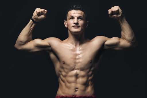Robin Krasniqi: fokussiert auf den Fight um den
vakanten EBU-Europameisterschaftstitel im Super-Mittelgewicht am 2.
Juni in der weeArena Bad Tölz. Weiterer Text über ots und
www.presseportal.de/nr/122695 / Die Verwendung dieses Bildes ist für
redaktionelle Zwecke honorarfrei. Veröffentlichung bitte unter
Quellenangabe: "obs/weeCONOMY AG/weeConomy"