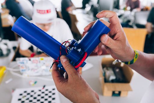  Das Projekt "Drink Pong", welches beim Hackathon
eingereicht und prämiert wurde.