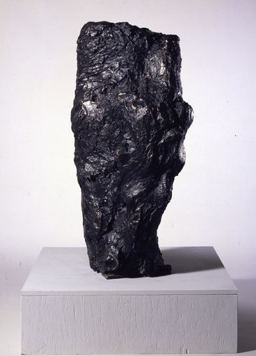 Vorschau Bild von Per Kirkeby Nyt Læsø-hoved (dt. Neuer Læsø Kopf), 1984 Bronze 115
x 47 x 61 cm © Per Kirkeby Courtesy Galerie Michael Werner Märkisch
Wilmersdorf, Köln & New York Foto: Jochen Littkemann