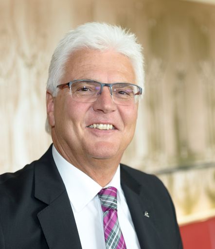 Karl Jungwirth - UNIQA Landesdirektion
Niederösterreich