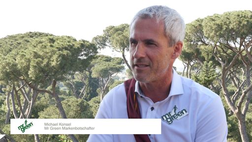 Michael Konsel in Rom kurz vor dem Spitzenspiel AS
Roma vs. Juventus Turin mit der Gewinnergruppe des Mr Green
Gewinnspiels