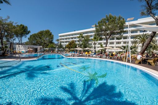Pünktlich zum Beginn der Sommersaison hat das
allsun Hotel Bella Paguera nach umfangreichen Umbauten,
Erweiterungen und Modernisierungen neu eröffnet.