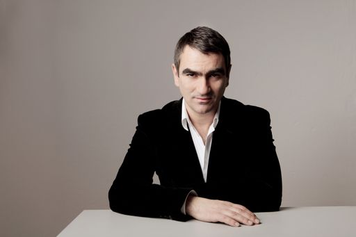 Porträt Nicolaus Schafhausen © Kunsthalle Wien,
Foto: Steffen Jagenburg