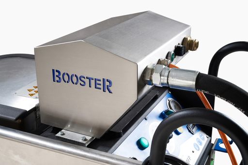  WELTNEUHEIT: POWAIR – BOOSTER 3.0 von Egger PowAir
Cleaning vorgestellt / Industrieanlagen-Reinigung mit kalter
Trocken-Druck-Luft und sonst nichts... (KDL-Verfahren) noch
effektiver