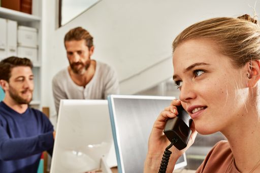  T-Mobile vernetzt ab sofort das gesamte Büro mit
Festnetz-Internet und -Telefonie aus einer Hand.