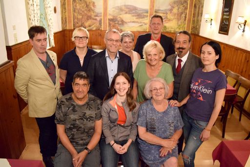 Neuer Vorstand der Charity-Initiative "Simmeringer helfen
Simmeringern"