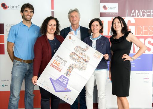  http://www.apa-fotoservice.at/galerie/13027 Bild
zeigt: Michael Koller, Sportwissenschafter und Trainingstherapeut;
Evelyn Groß, Vizepräsidentin ÖMCCV; Harald Vogelsang, Präsident des
Vereins darm plus; Marion Kronberger, Vizepräsidentin des
Berufsverbands der Psychologen und Gaby Sonnbichler,
Geschäftsführerin Österreichische Krebshilfe Wien.