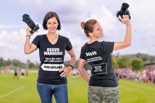 Vorschau Bild von Im Bild von links nach rechts: Birgit Machtinger,
Maria Hollunder-Oktabec