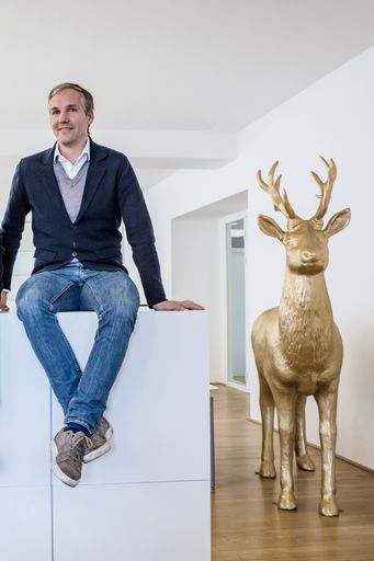 Herbert Rohrmair-Lewis, Managing Director der Hirschen
Group-Niederlassung in Wien. Weiterer Text über https://www.ots.at /
Die Verwendung dieses Bildes ist für redaktionelle Zwecke
honorarfrei. Veröffentlichung bitte unter Quellenangabe:
"obs/Hirschen Group GmbH"