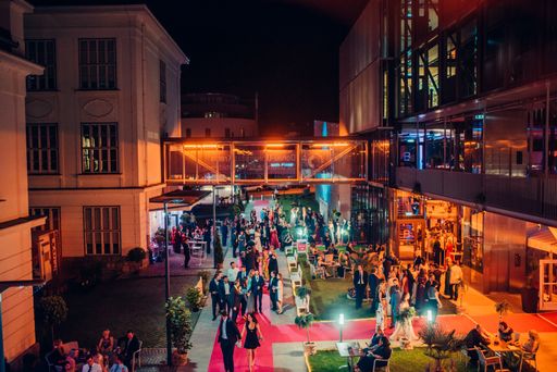 Vorschau Bild von Promenade am Campus Ball 2018