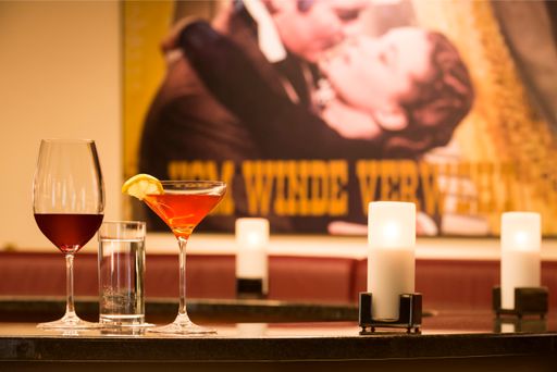 Vorschau Bild von Im Austria Classic Hotel Wien erinnert man sich an
den berühmten Max Steiner, der in Hollywood unter anderem für
Klassiker wie "Casablanca", "King Kong" und "Vom Winde verweht" die
Filmmusik schrieb.