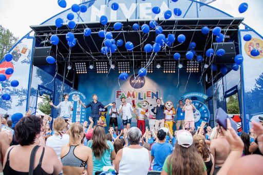 Vorschau Bild von Parade auf der großen NIVEA Showbühne