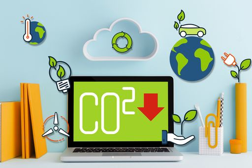  Bei einer Viertelmillion einzelner Aufträge entschieden sich
Onlineprinters-Kunden gezielt dazu, die beim Produktionsprozess
unvermeidbaren CO2-Emissionen auszugleichen. Dieser hohe aktive
Beitrag stellt für die Onlinedruckerei einen Meilenstein dar und
zeigt, dass Umweltschutz auch im E-Commerce angekommen ist. Die
steigende Emission von Treibhausgasen zählt zu den Beschleunigern
des Klimawandels. Weiterer Text über ots und
www.presseportal.de/nr/75635 / Die Verwendung dieses Bildes ist für
redaktionelle Zwecke honorarfrei. Veröffentlichung bitte unter
Quellenangabe: "obs/Onlineprinters GmbH"